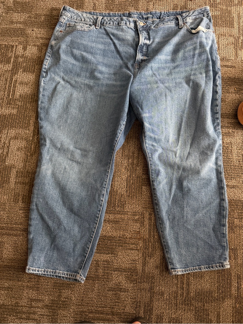 Old Navy Light Wash Woman Relaxed Jeans